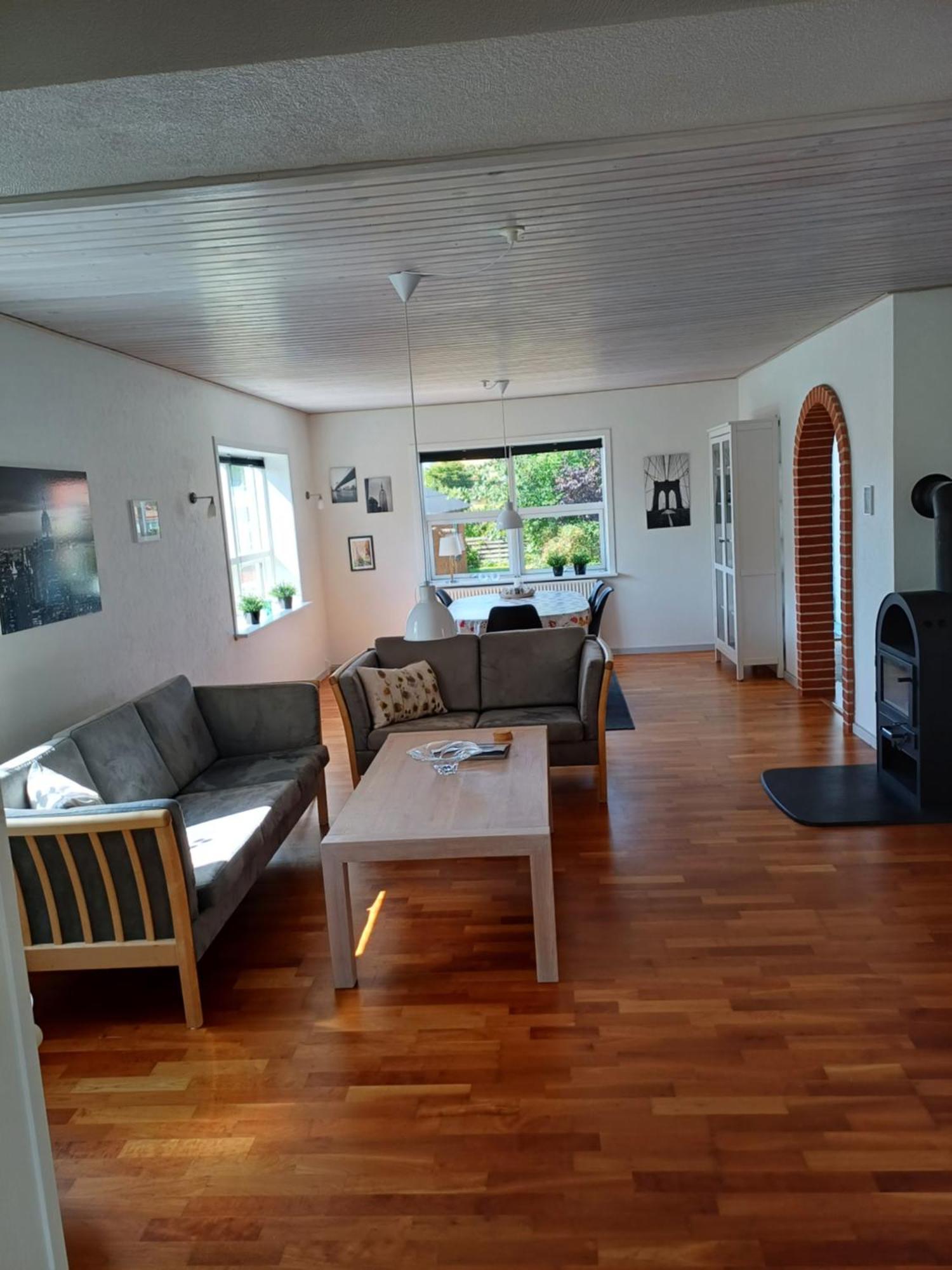 Bjergby Sonderbo Feriehus Ngoại thất bức ảnh